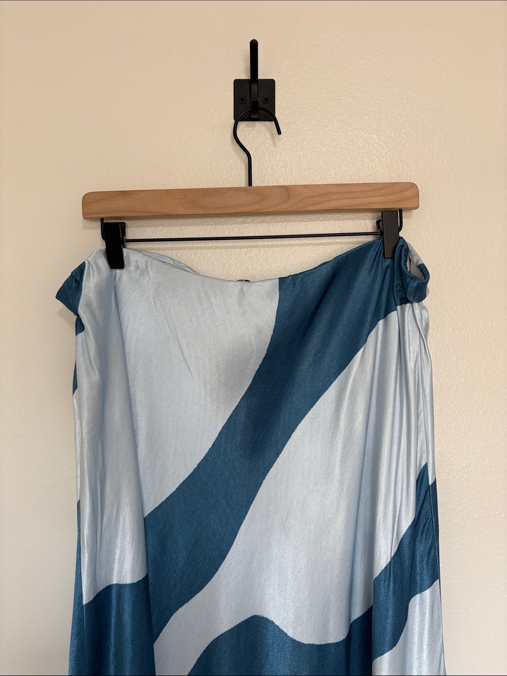 Anthropologie Silky Waves Woven Slip Maxi Pull-On Skirt Blue 2X - Picture 4 of 9